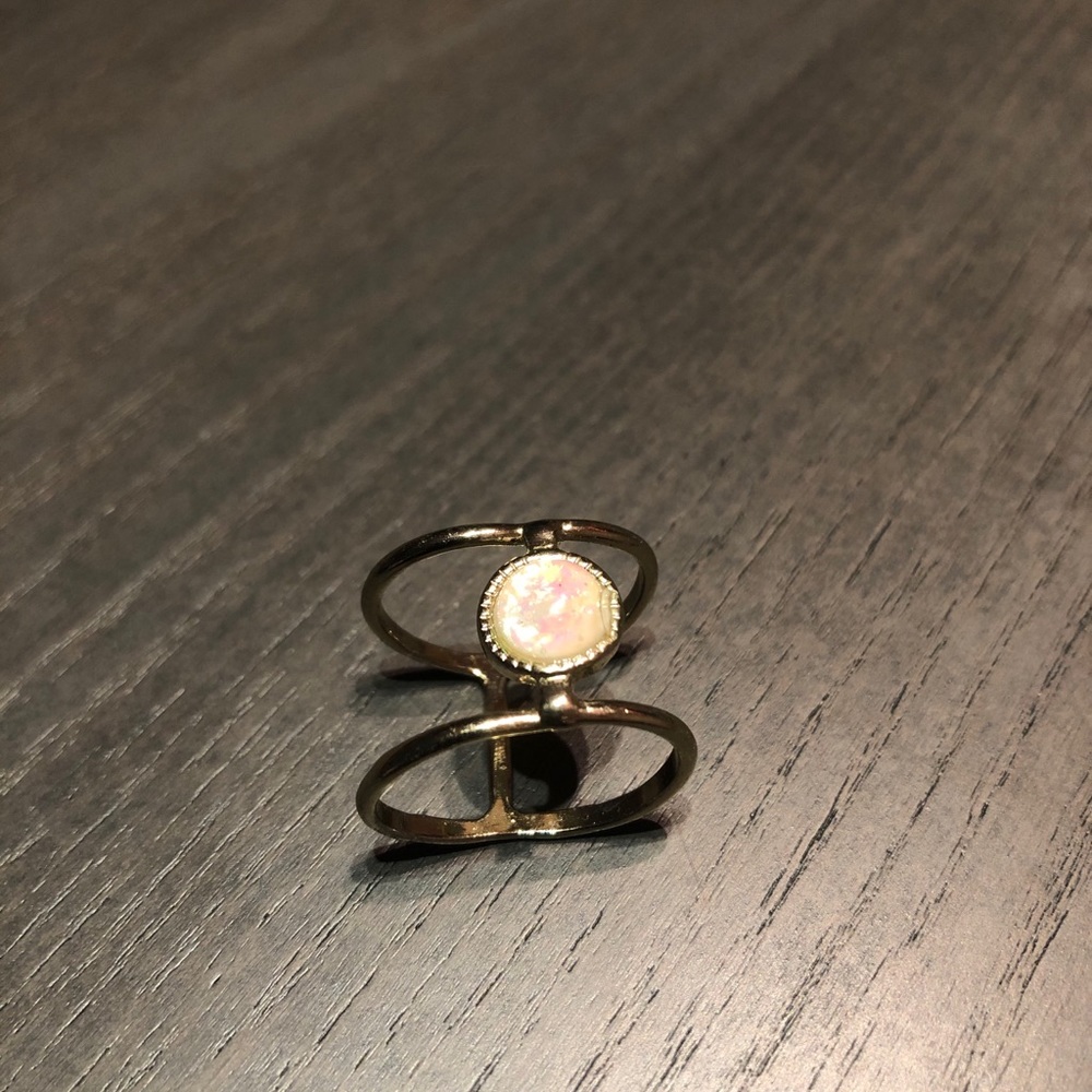 Gold index finger ring
